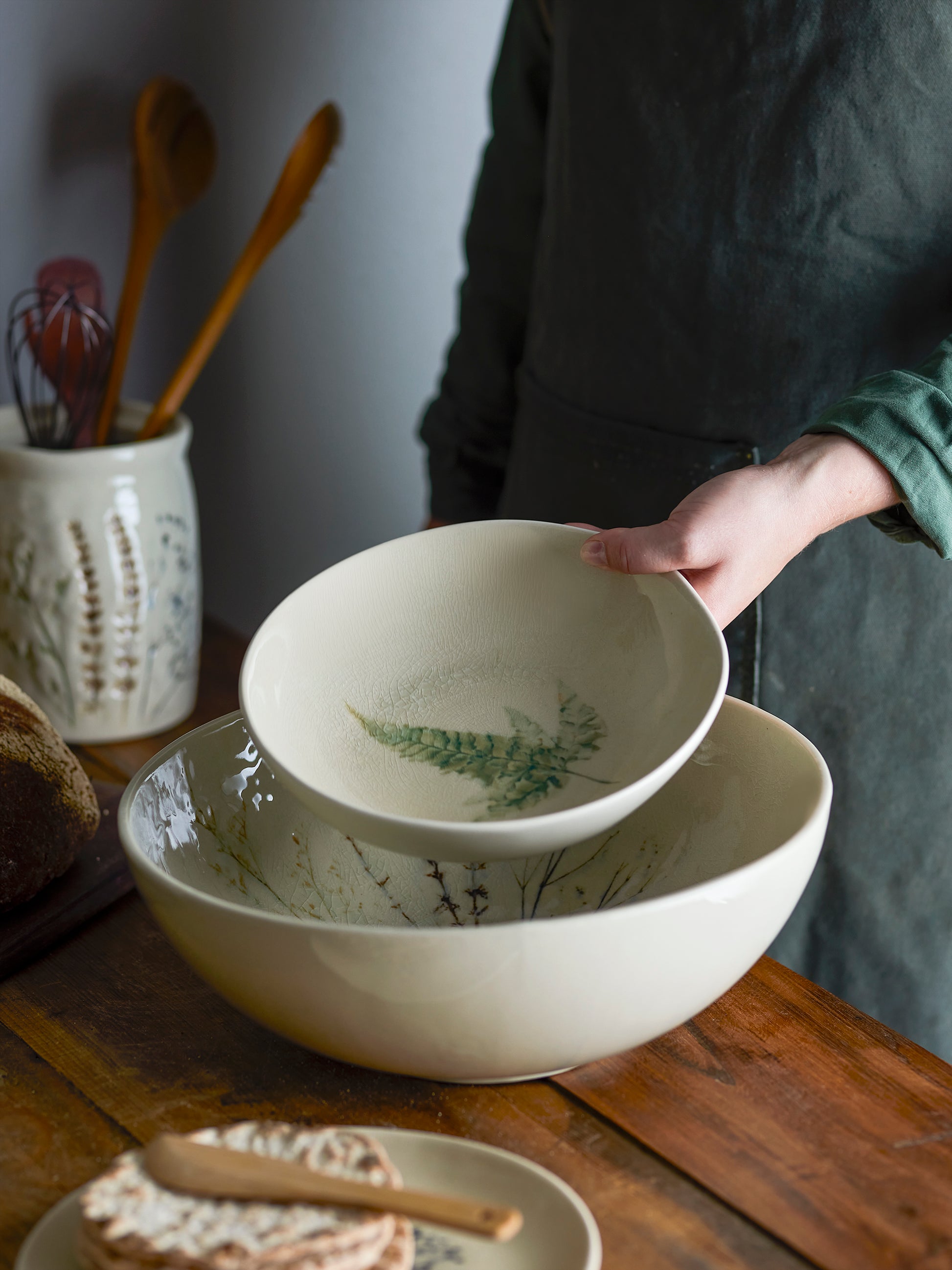 Bea Plate Deep, Nature, Stoneware