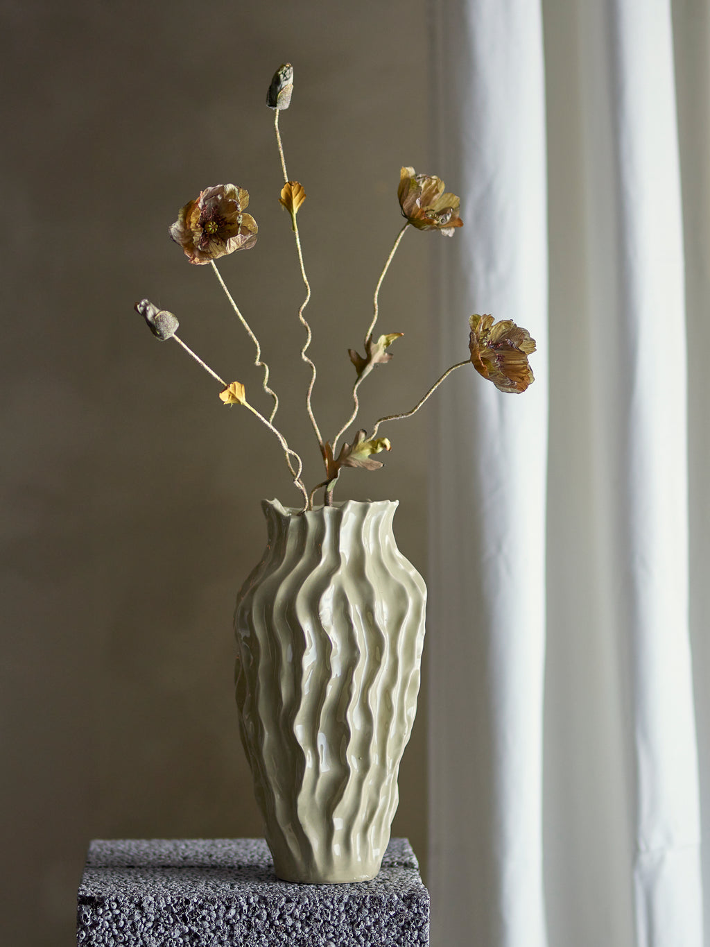 Poppy Stilk, Kunstige Blomster