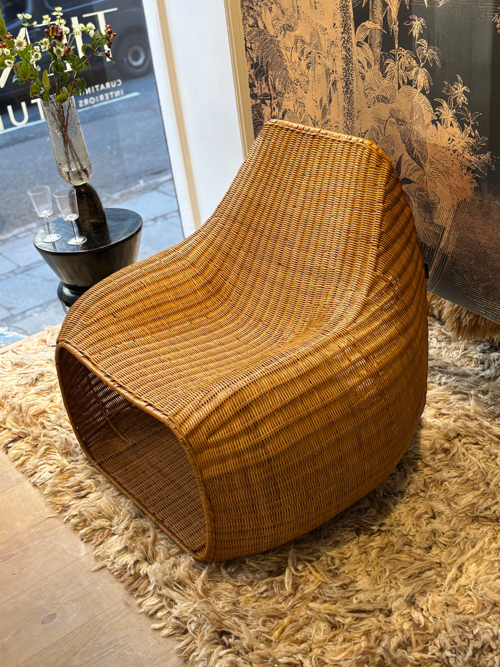 Large lounge chair, rattan